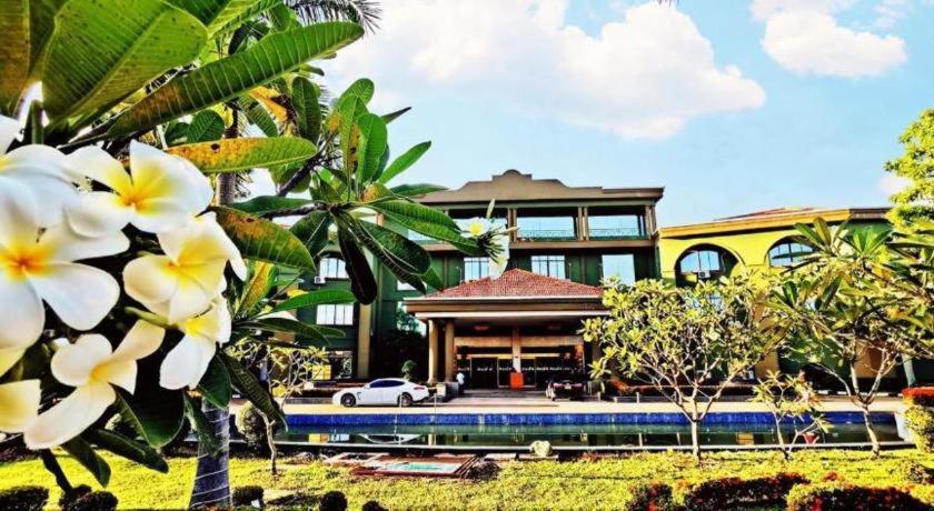 Dork Jumpa Hotel Vientiane Exteriér fotografie