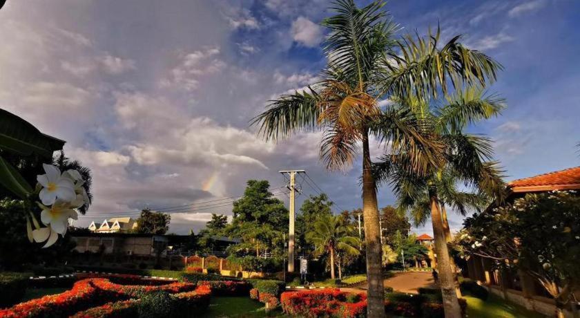 Dork Jumpa Hotel Vientiane Exteriér fotografie